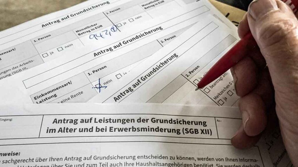 Neue Regelung ab Juli Wer Grundsicherung will, muss seine ETFs sofort verkaufen